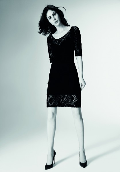 Omero - Elegant dress med romantic lace details